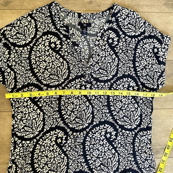 Gap women’s blouse size small - Picture 6 of 8